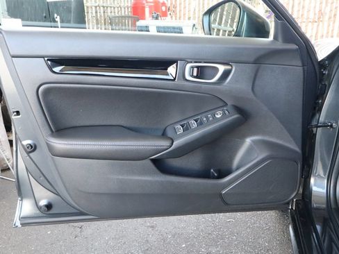 Used 2023 Honda Civic EX-L image 18