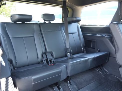Used 2021 Ford Expedition XLT AWD/4WD image 26