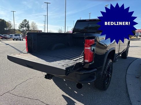 Used 2025 Chevrolet Silverado 2500 LT w/ Trail Boss Package image 9