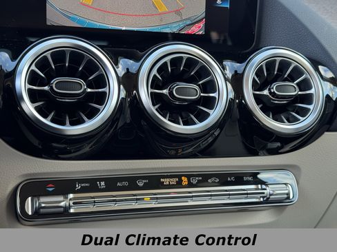 Used 2023 Mercedes-Benz GLA 250 4MATIC image 10