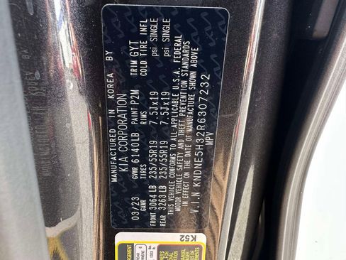 Used 2024 Kia Carnival SX image 38