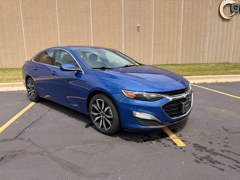 Used 2023 Chevrolet Malibu RS FWD image 9