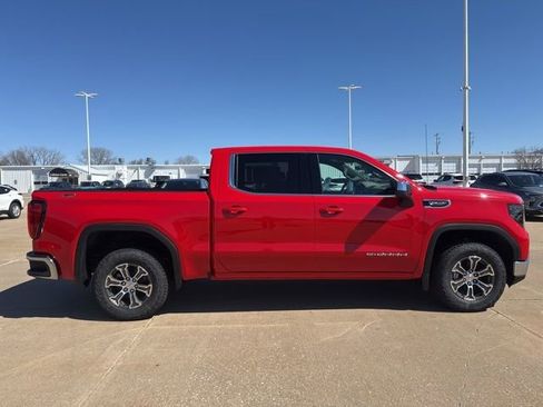 New 2026 GMC Sierra 1500 SLE AWD/4WD image 2