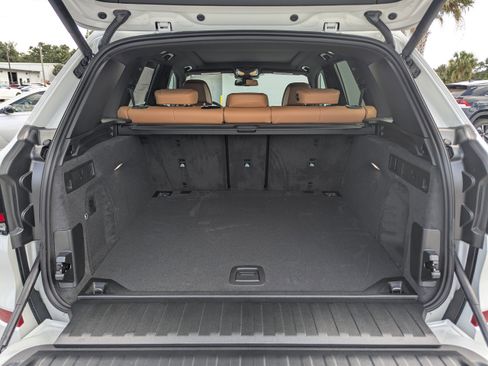 New 2026 BMW X5 xDrive40i w/ M Sport Package image 9