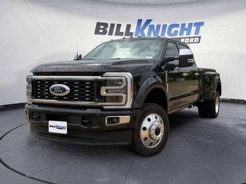 Certified 2026 Ford F450 Platinum w/ Platinum Plus Package AWD/4WD image 1
