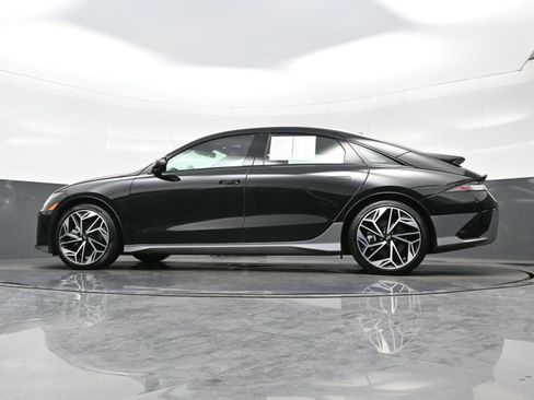 Certified 2024 Hyundai Ioniq 6 Limited image 28