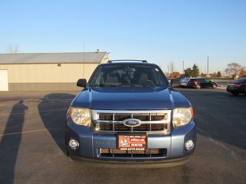 Used 2010 Ford Escape XLT image 8