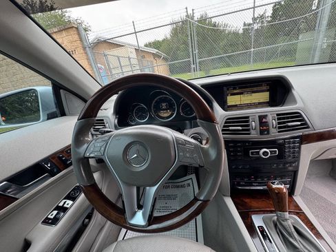 Used 2012 Mercedes-Benz E 350 Cabriolet image 30