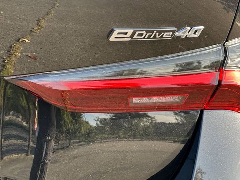 Certified 2023 BMW i4 eDrive40 RWD image 37