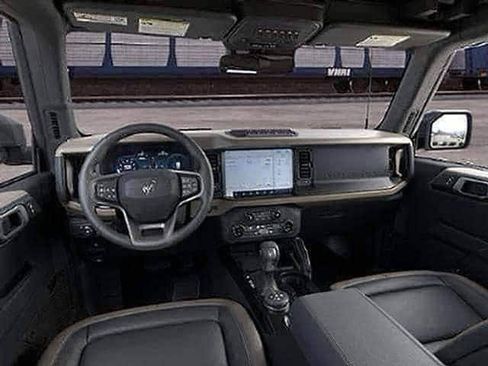 New 2026 Ford Bronco Big Bend w/ Black Diamond Package AWD/4WD image 9
