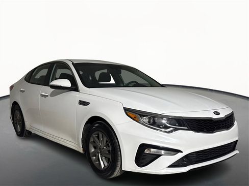 Used 2019 Kia Optima LX image 3