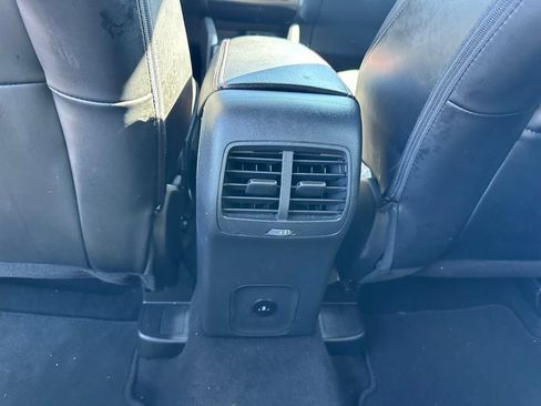 Used 2025 Ford Escape ST-Line AWD/4WD image 22