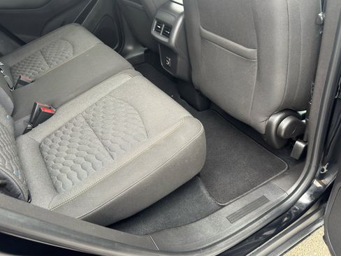 Used 2021 Chevrolet Equinox LT image 37