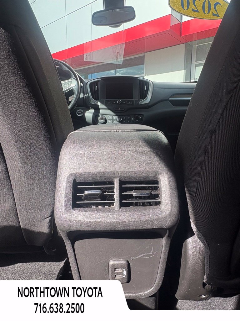 Used 2020 GMC Terrain SLE w/ Driver Convenience Package FWD image 17