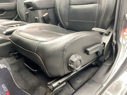 Used 2021 Jeep Wrangler Unlimited Sahara w/ Cold Weather Group AWD/4WD image 13