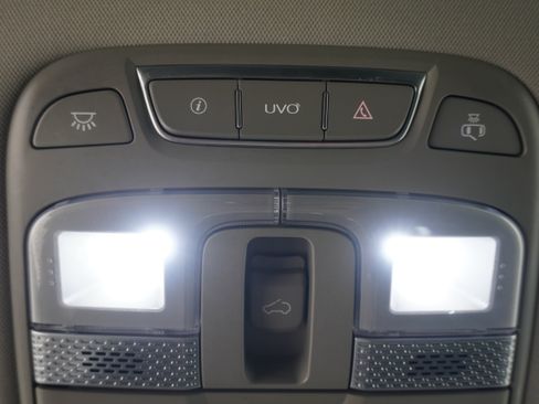 Used 2020 Kia Telluride S FWD image 26
