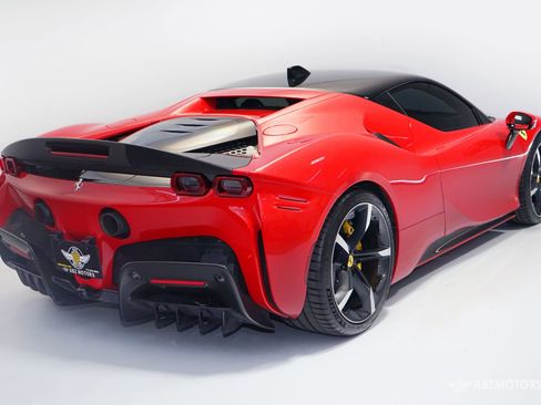 Used 2021 Ferrari SF90 Stradale image 6