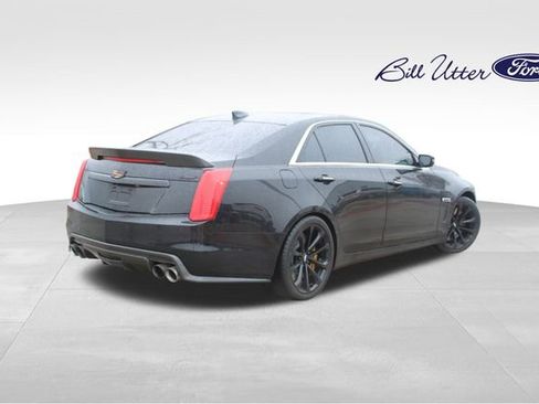 Used 2016 Cadillac CTS V w/ Carbon Fiber Package image 5