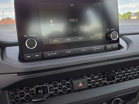Used 2025 Honda Accord LX image 10