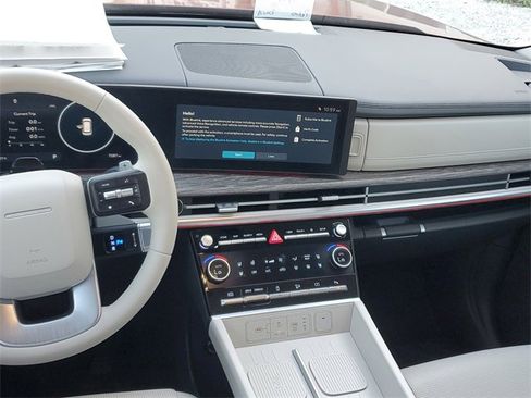 Used 2024 Hyundai Santa Fe Limited image 15