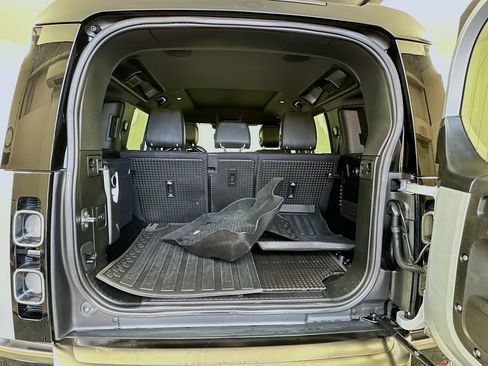 Used 2020 Land Rover Defender 110 X image 27