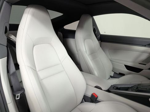 Certified 2022 Porsche 911 Carrera RWD image 22