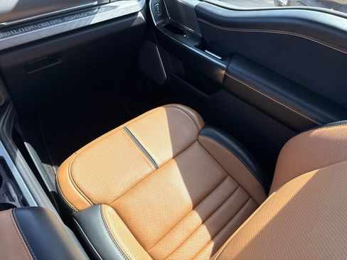 Used 2024 Ford F350 Platinum w/ FX4 Off-Road Package image 15