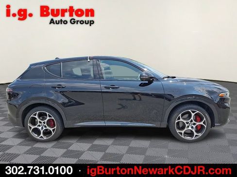 Used 2024 Alfa Romeo Tonale Veloce AWD/4WD image 7