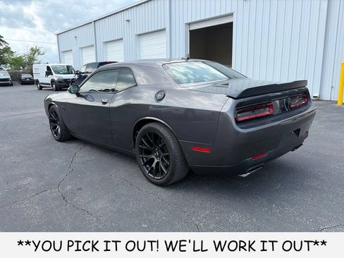 Used 2018 Dodge Challenger R/T w/ Driver Convenience Group RWD image 4