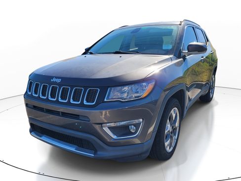 Used 2018 Jeep Compass Limited w/ Navigation Group image 3