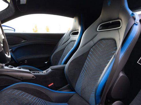 Used 2023 Maserati MC20 Coupe image 11