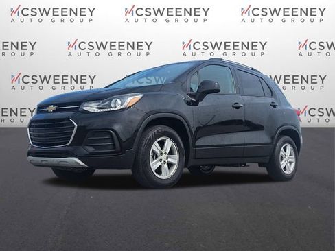 Used 2022 Chevrolet Trax LT w/ Driver Confidence Package AWD/4WD image 1