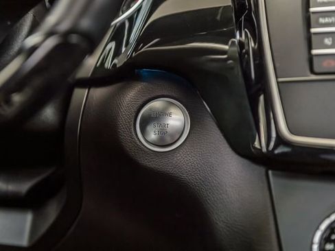 Used 2018 Mercedes-Benz GLS 450 4MATIC w/ Premium Package image 26