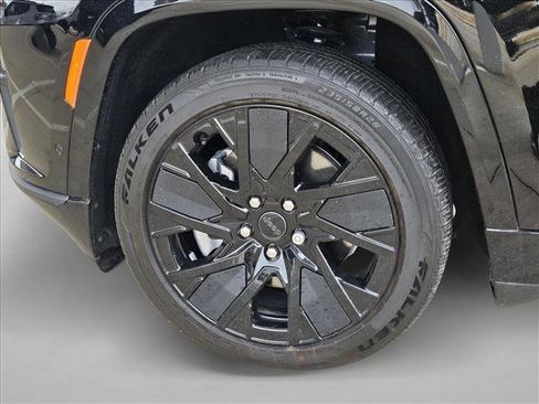 New 2025 Jeep Wagoneer S Launch Edition image 10