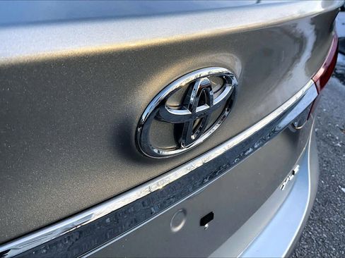 Used 2016 Toyota Avalon XLE Premium image 29