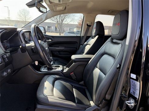 Used 2022 GMC Canyon AT4 image 25