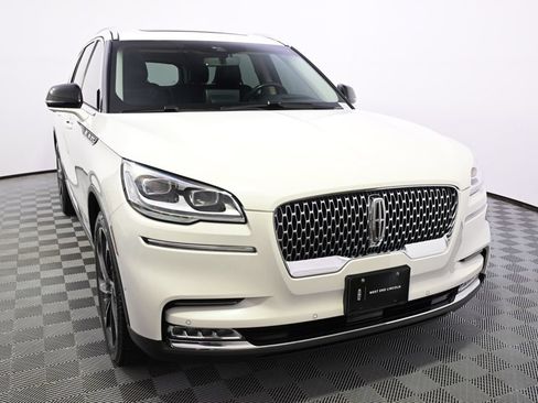 Used 2020 Lincoln Aviator Reserve w/ Equipment Group 202A AWD/4WD image 9
