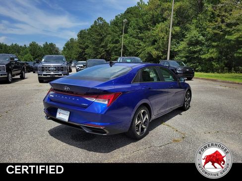 Used 2022 Hyundai Elantra Limited w/ Preferred Accessory Package FWD image 5