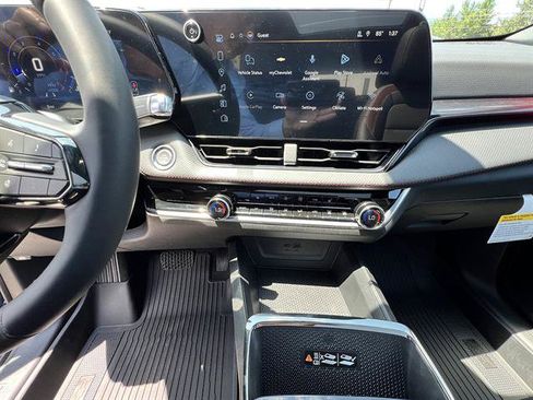 New 2027 Chevrolet Equinox RS AWD/4WD image 14