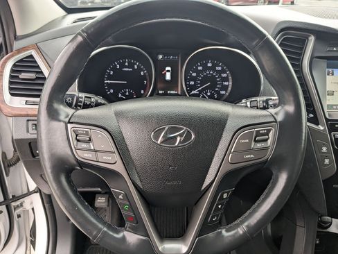 Used 2018 Hyundai Santa Fe Sport image 17