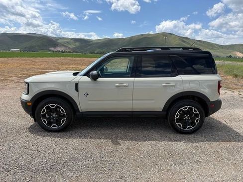 Used 2025 Ford Bronco Sport Outer Banks w/ Outer Banks Tech Package+ AWD/4WD image 4