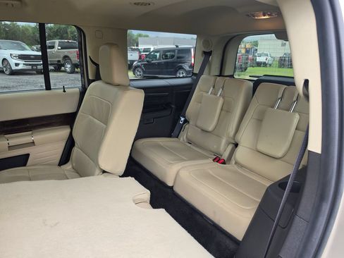 Used 2017 Ford Flex Limited w/ Equipment Group 301A FWD image 11