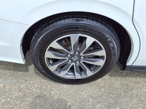 Used 2021 Honda Odyssey EX-L image 5
