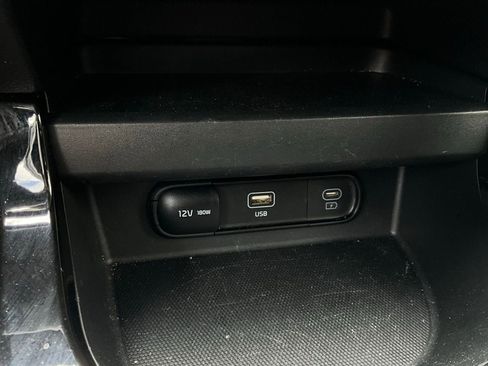 Used 2025 Kia Seltos S image 26