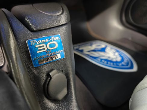 Used 1999 Pontiac Firebird Formula image 33