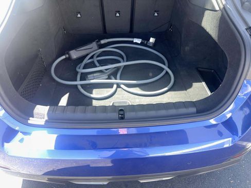 Used 2023 BMW i4 eDrive40 w/ M Sport Package RWD image 9