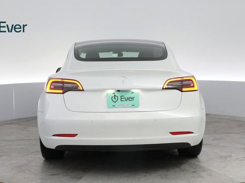 Used 2020 Tesla Model 3 Standard Range image 13