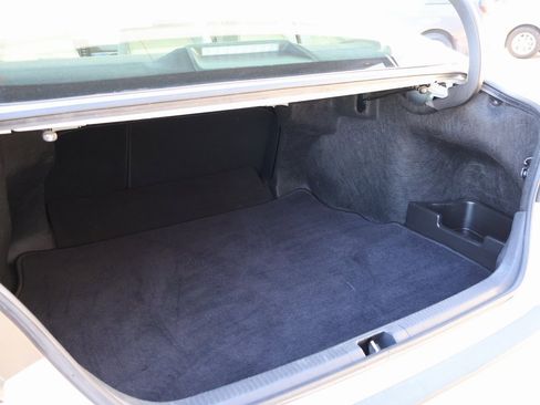 Used 2024 Toyota Camry SE image 15