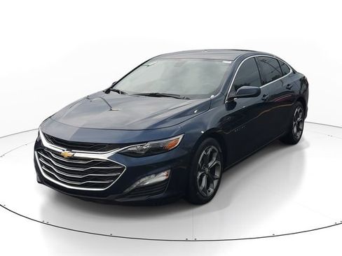 Certified 2021 Chevrolet Malibu LT FWD image 2