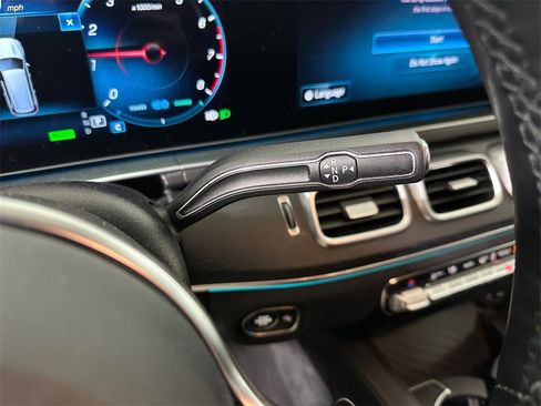 Used 2023 Mercedes-Benz GLS 450 4MATIC image 18